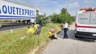 Muere motociclista tras estrellarse contra el camellón lateral en la 45 Sur