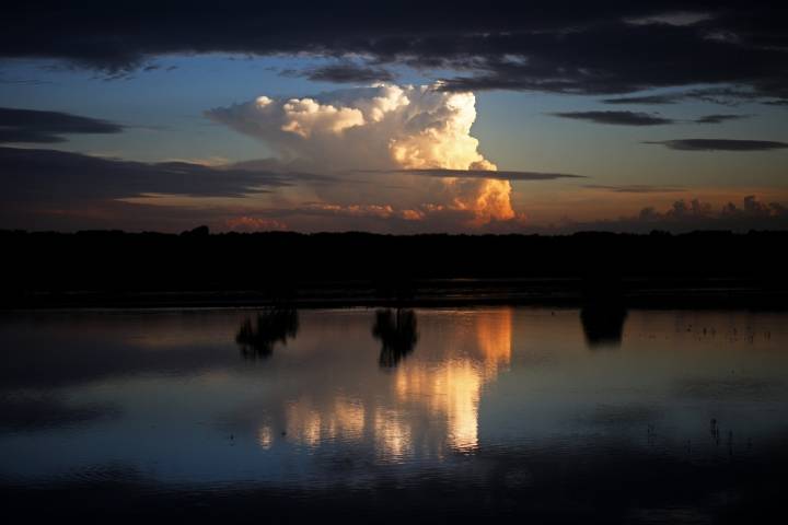 Extreme weather, U.S. funding cuts add pressure for Canada’s weather service: report