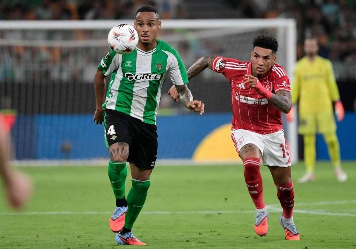 El Betis rescata un punto en su estreno en Liga Europa