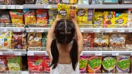 La obesidad infantil supera por primera vez al problema de desnutrición: en el mundo hay más niños con sobrepeso que famélicos