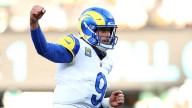 Matthew Stafford sería el QB titular de los Rams en la Semana 1, a pesar de la lesión de espalda