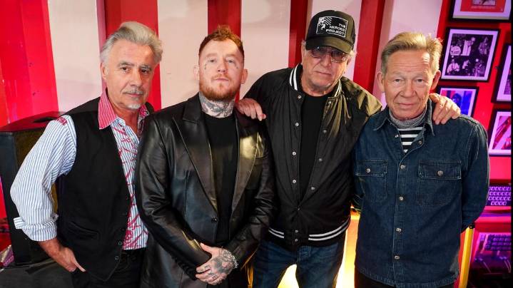 Sex Pistols postpone North American tour after Steve Jones injury