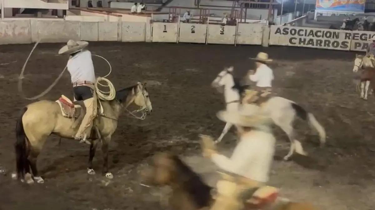 Charreada de Independencia superó las expectativas de asistencia en Parral