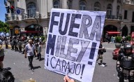 Derrotas, soledad y fuga de dólares: síntomas de una crisis terminal