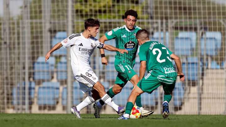 El Castilla cae ante el Racing de Ferrol y encadena su segunda derrota consecutiva