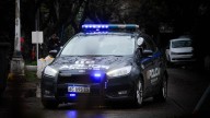 Denunció que lo pararon en la calle, lo torturaron y le robaron 28 mil dólares: dos policías presos