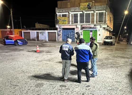 Murió acribillado en su vehículo: Asesinan a tiros a hombre en conocida avenida de Arica