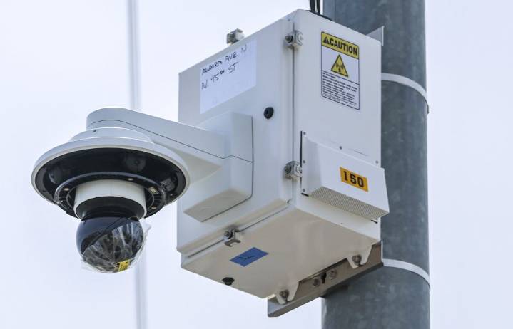 Amid vocal opposition, Seattle council expands police surveillance