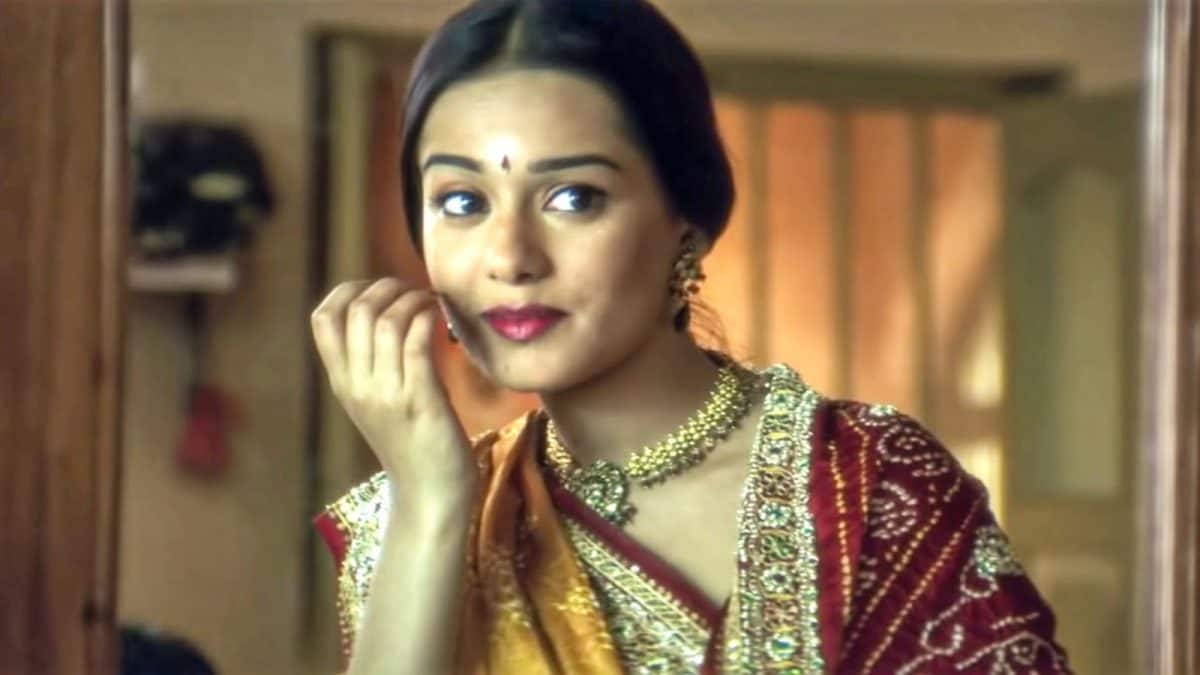 Amrita Rao Recalls Fan Letter Written In Blood After Vivah Success: ‘It Was Very Scary’
