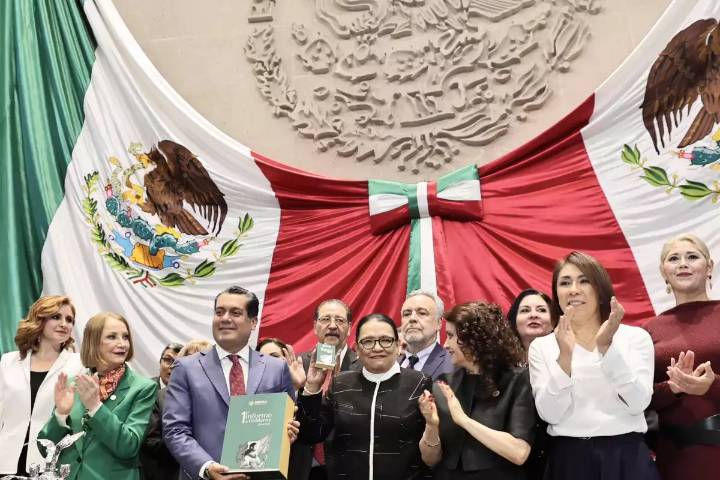Así fue la entrega del primer informe de la Presidenta Sheinbaum por parte de la secretaria de Gobernación