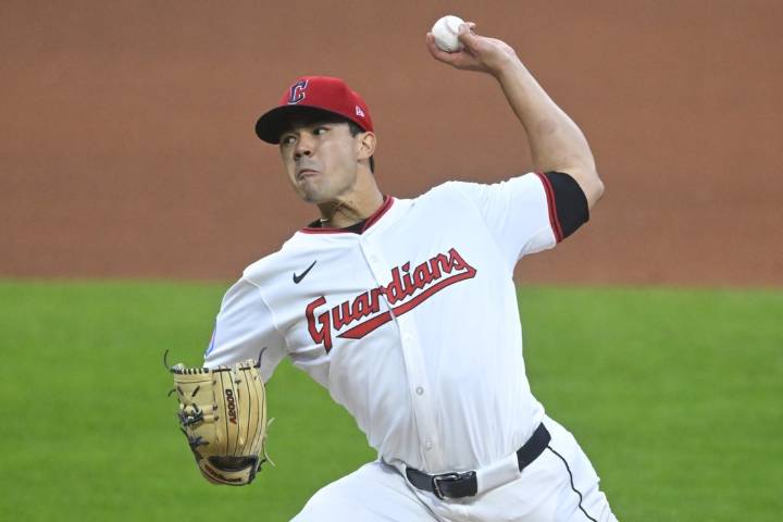 Deadspin | Hard-charging Guardians pursue 11th straight win in finale vs. Twins