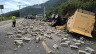Se accidenta trailer en Las Cumbres de Maltrata por lluvia y exceso de velocidad