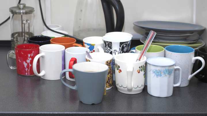 Organize And Display Your Mug Collection With This Joanna Gaines Inspired Piece