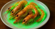 Ordenan retirar de todos los supermercados estos camarones mortales por "contaminación radiactiva"
