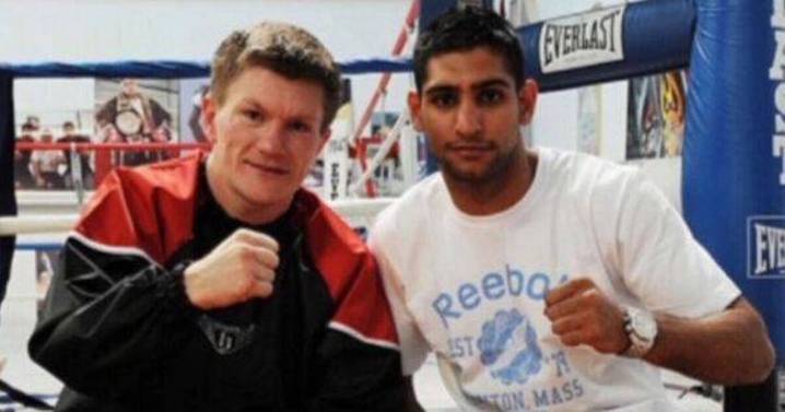 Amir Khan chokes back tears as he pays tribute to 'inspirational' Ricky Hatton
