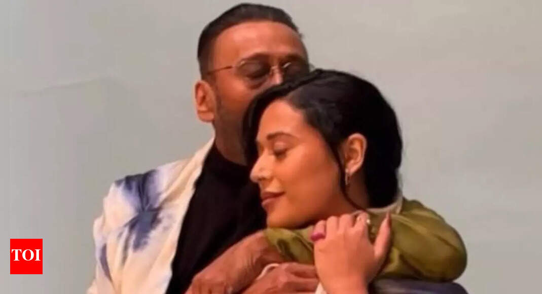 Chhoriyan Chali Gaon: Jackie Shroff surprises Krishna Shroff and her co