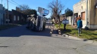 EN LEYRÍA Y RIVAS. Violento choque entre un auto y una combi