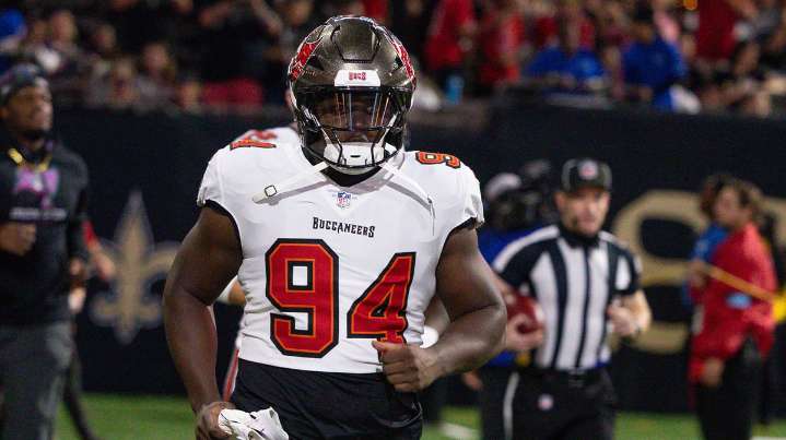 Buccaneers’ Calijah Kancey exits MNF with pectoral injury
