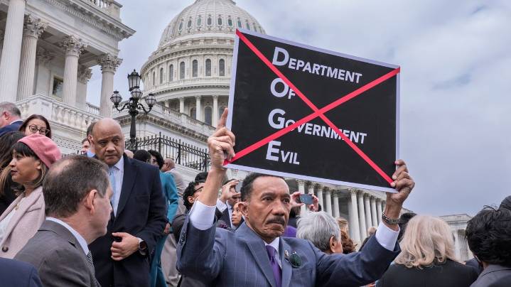 Trump's workforce purge batters DC's job market and leads to rise in homes for sale, report finds