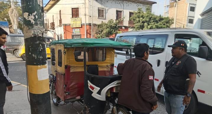 Un total de 25 mototaxis informales fueron intervenidos en el centro de Piura