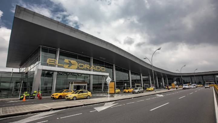 Habitante de calle ingresó a la sala VIP del aeropuerto El Dorado por un ducto; esto es lo que se sabe