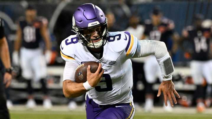 Falcons at Vikings odds, picks and predictions