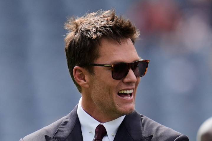 Tom Brady, former Detroit Lion among People’s ‘Sexiest Man Alive’ nominees