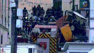 Descarrilamiento de histórico funicular en Lisboa deja al menos 15 personas muertas