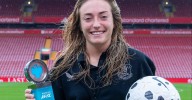 Ornella Vignola se estrena con un hat-trick histórico en la Premier tras salir del Granada CF