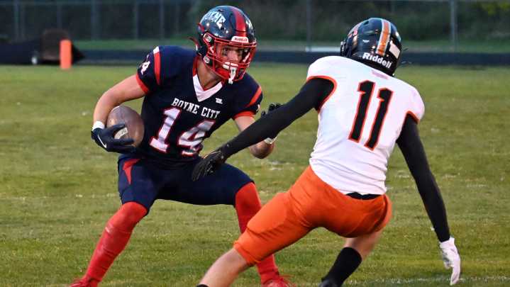 Watch: Boyne City defeats Elk Rapids to get to 2