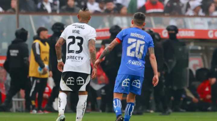 Supercopa: Las sorpresivas formaciones de Colo Colo vs Universidad de Chile en el Santa Laura