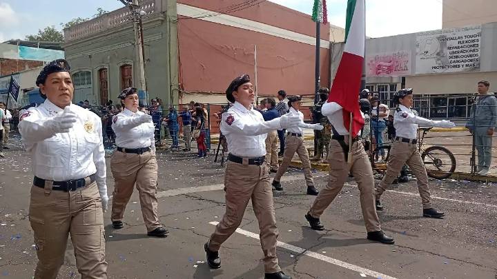 Celebran desfile de la Independencia de México con más de 4 mil participantes en Zamora