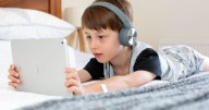 Parents struggle to teach kids value of money in a digital world