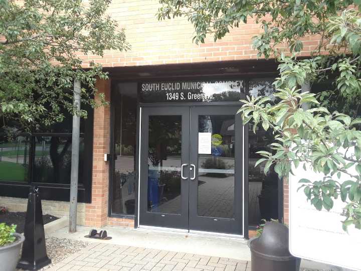 New regulations limit where dollar stores can operate in South Euclid