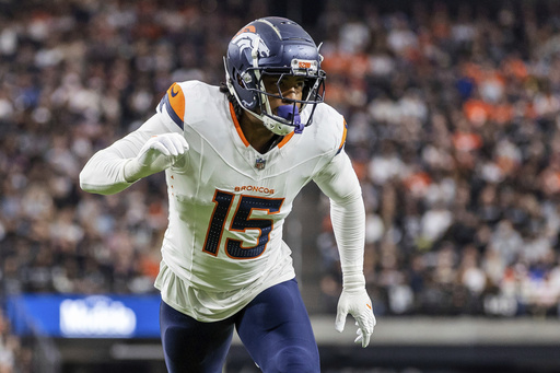 El cazamariscales Nik Bonitto firma extensión de 120 millones con los Broncos