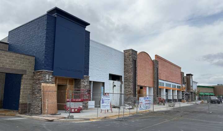3 stores sign leases for Westridge Center spaces