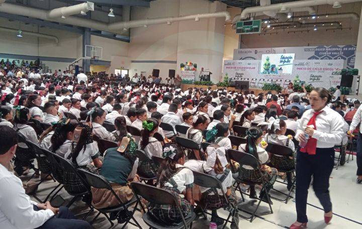 Autoridades dan arranque a ciclo escolar 2025