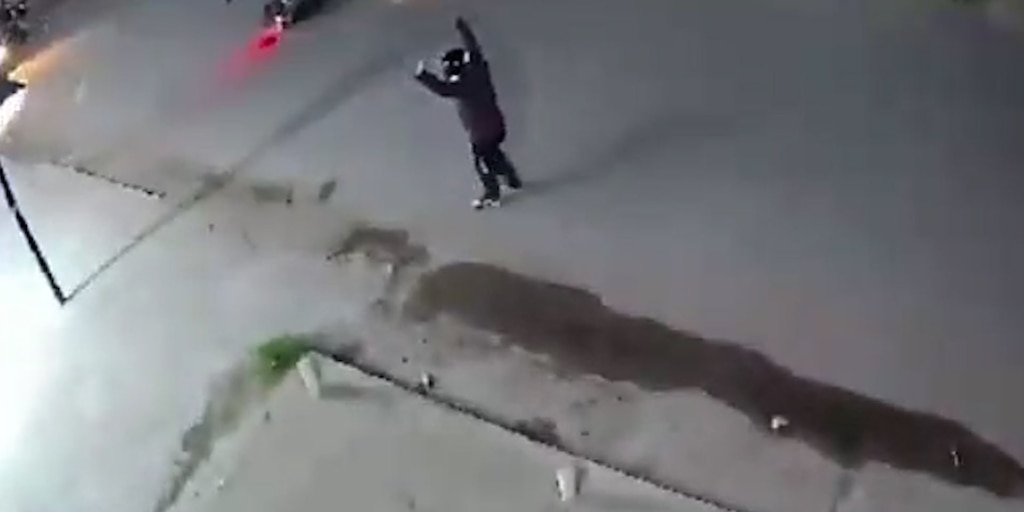 Video: lo emboscaron para robarle la moto, no se resistió pero igual le dispararon en el estómago