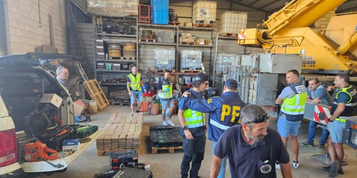 Buscan al capo detrás de los 500 kilos de cocaína hallados en un torno: la pista en España y la sospecha de los investigadores