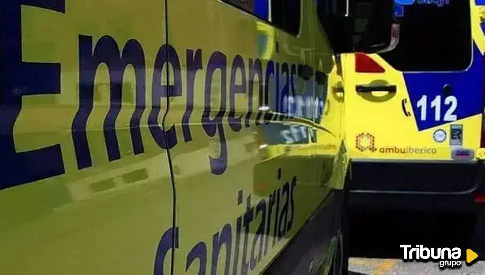 Herido el conductor de un turismo tras chocar contra un autobús en Machacón