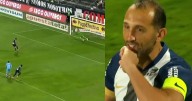 Hernán Barcos anotó el 1-0 de Alianza sobre Garcilaso y celebró junto a Pedro Aquino
