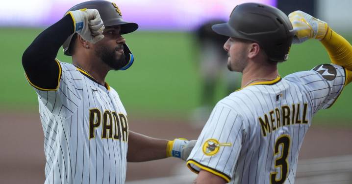 Tatís homers again, and the Padres warm up for the postseason with a 5