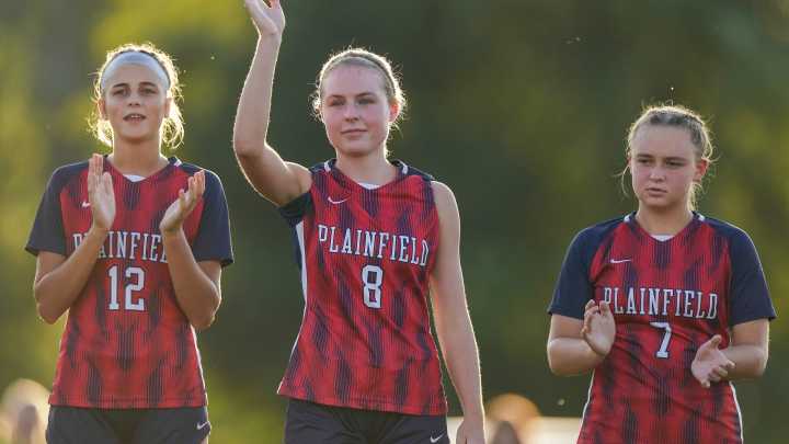 Plainfield girls soccer hosts fundraiser for cancer awareness