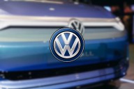 El SUV eléctrico de Volkswagen más barato ya es una realidad y en unos días saldrá a la luz con 'guiños' al Golf