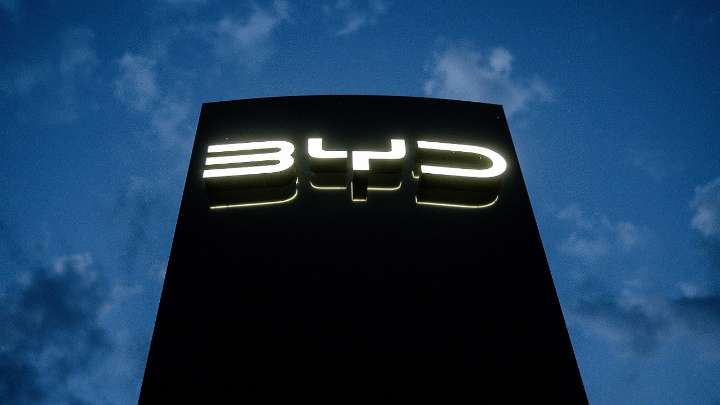 BYD agent in Sri Lanka shifts to plug-in hybrids amid customs dispute