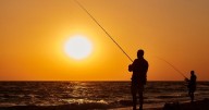 Feriado de octubre | La laguna ideal para pescar cerca de CABA: se saca el mejor pejerrey y tiene un camping gratuito