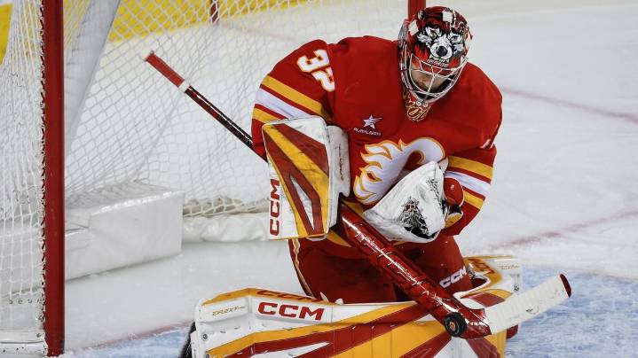 Flames sign goalie Dustin Wolf to 7-year, $52.5 million extension