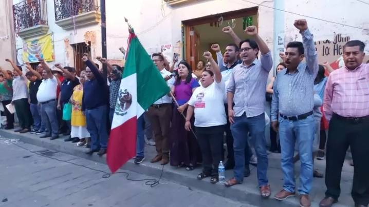 Adelanta S-22 una hora el Antigrito en su edificio histórico