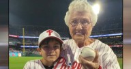 9-year-old boy gives up foul ball to 80-year-old woman at Phillies game