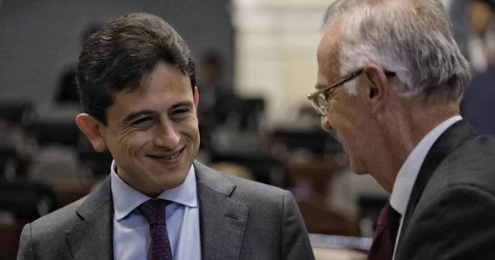 Exdirector de la DIAN cuestiona reforma tributaria: castiga a contribuyentes cumplidos